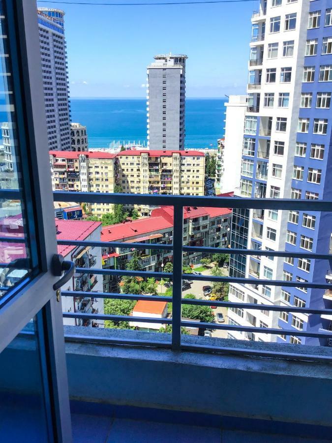 Yalcin Star Residence Apartment 300 Batumi Exterior foto